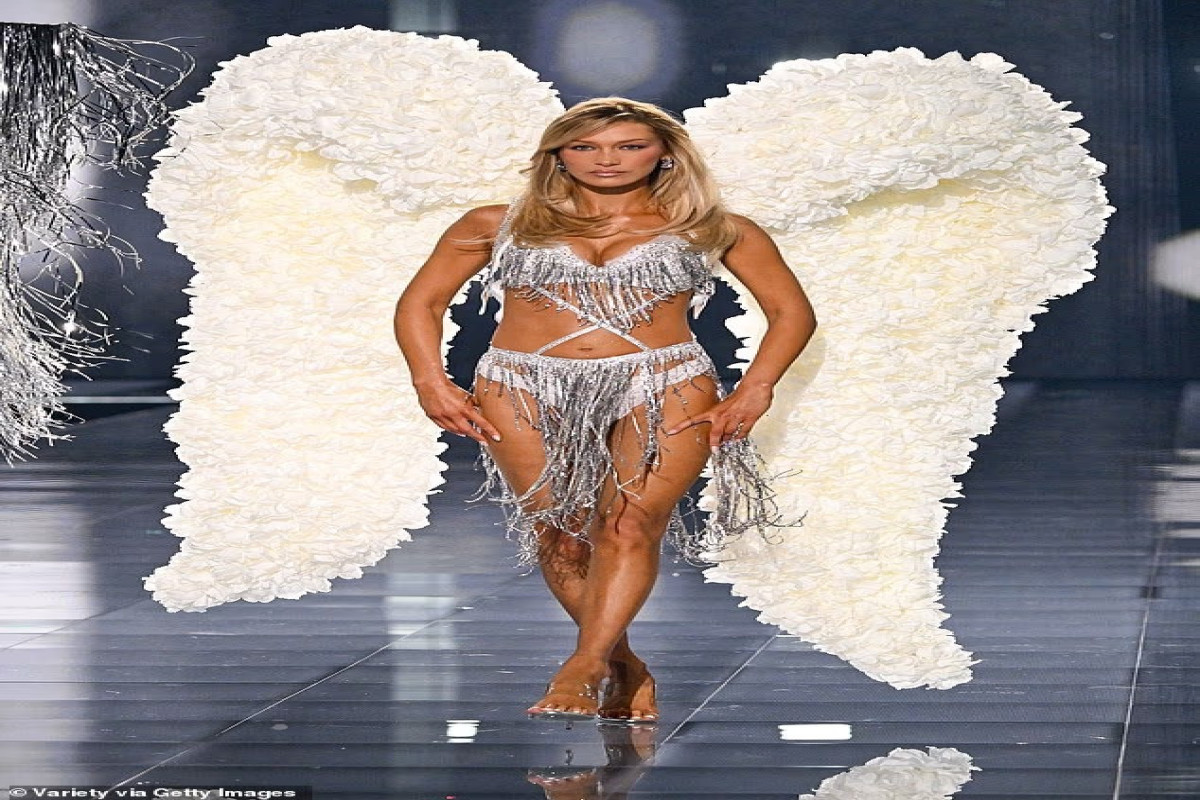 Возвращение легенды: Victoria’s Secret вновь засияла на подиуме Нью-Йорка-ФОТО 