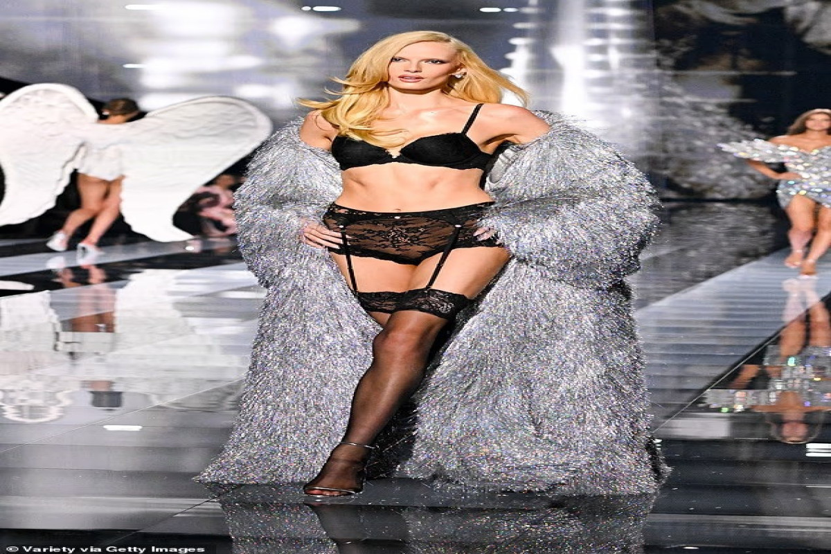 Возвращение легенды: Victoria’s Secret вновь засияла на подиуме Нью-Йорка-ФОТО 