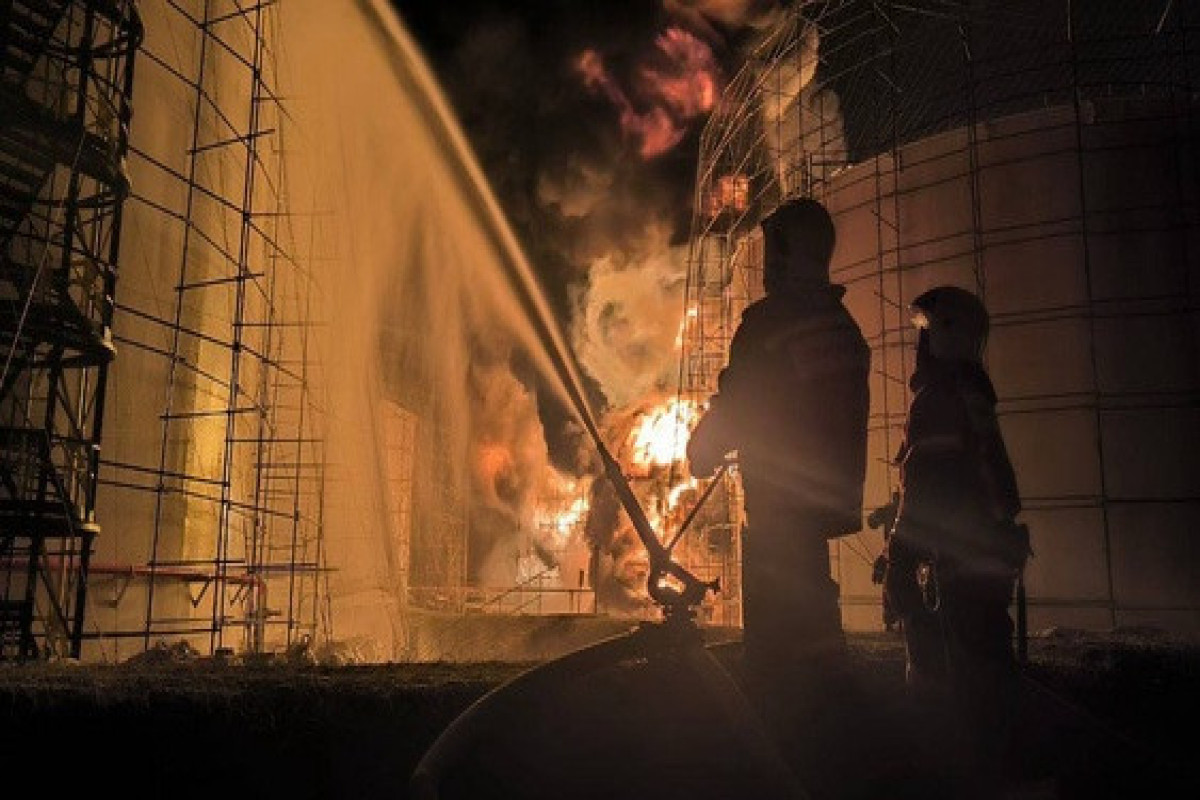 В России газзавод загорелся после удара дронов ВСУ
