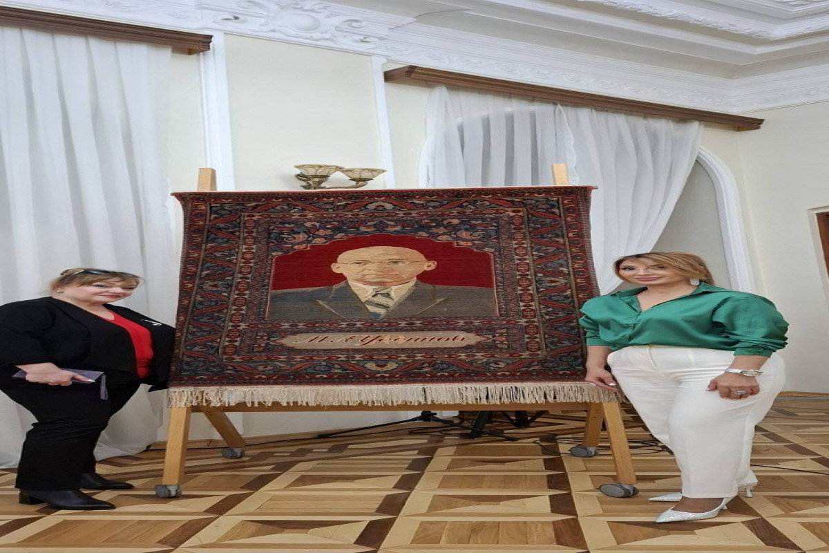 В Национальном музее почтили память архитектора Микаила Усейнова-ФОТО 