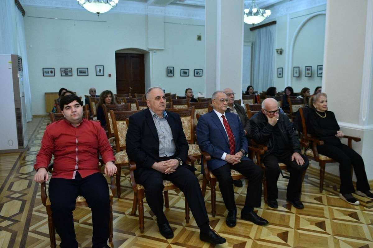 В Национальном музее почтили память архитектора Микаила Усейнова-ФОТО 