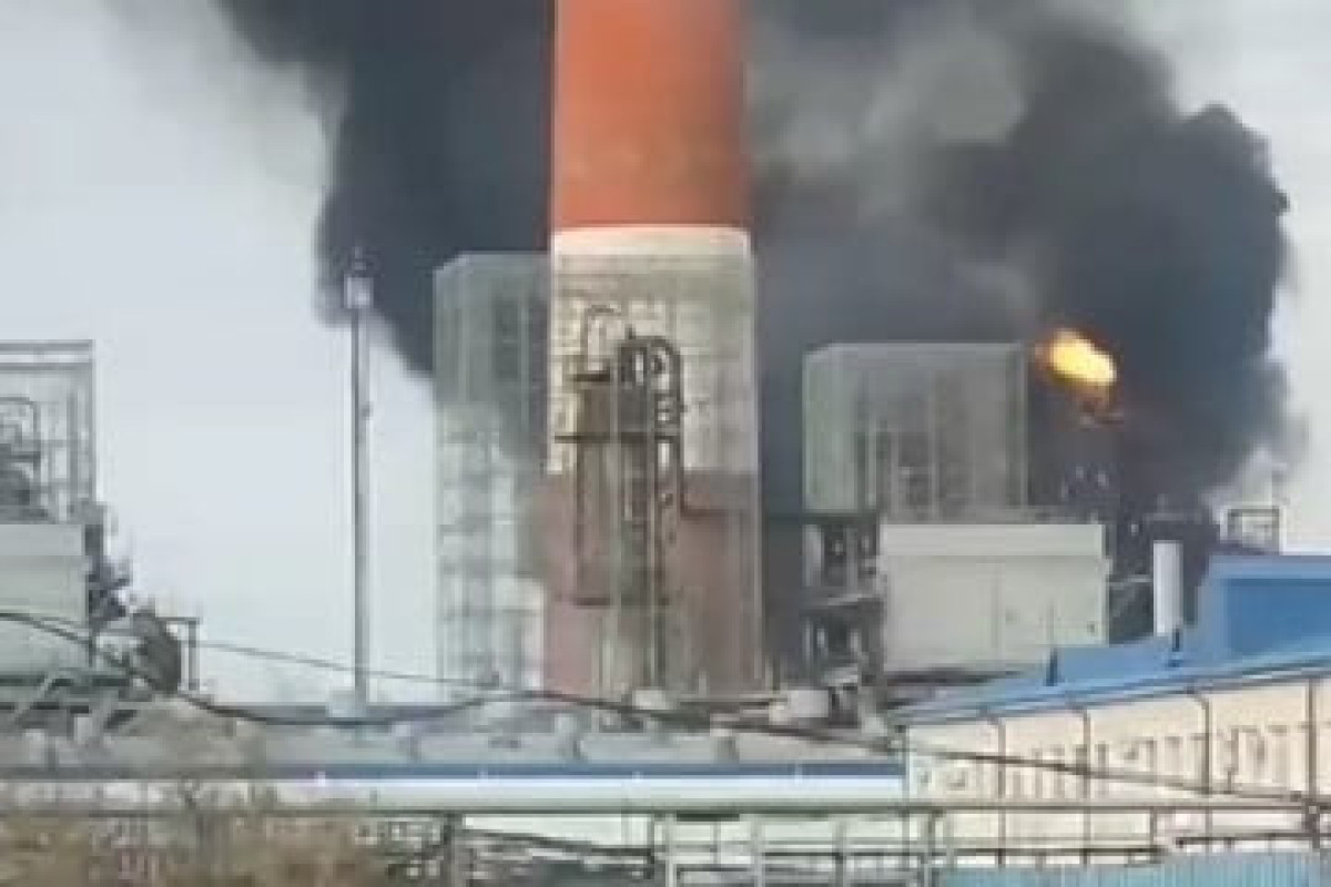 В Оренбурге вновь загорелся газоперерабатывающий завод
