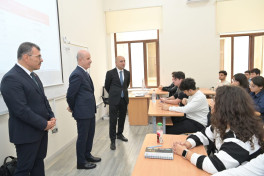 Эмин Амруллаев встретился со студентами в Турецко-Азербайджанском университете