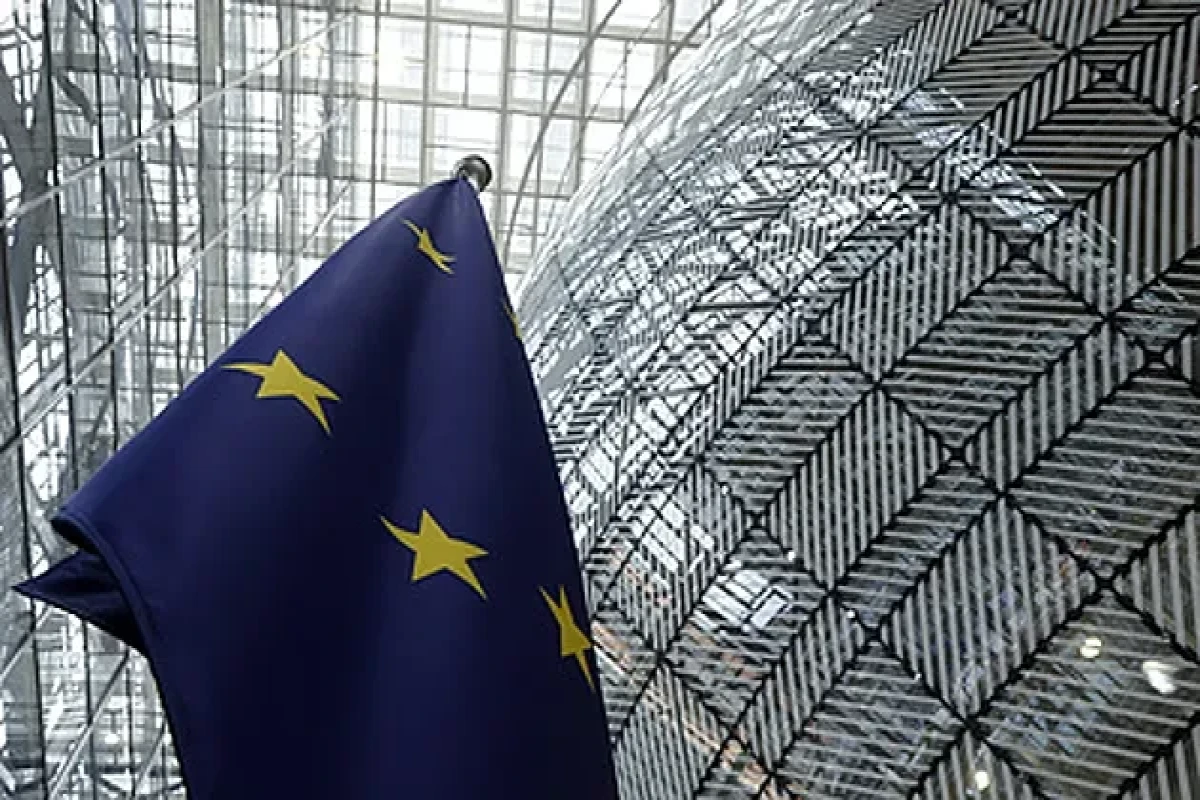 Bloomberg: Европа работает над планом урегулирования конфликта на Украине