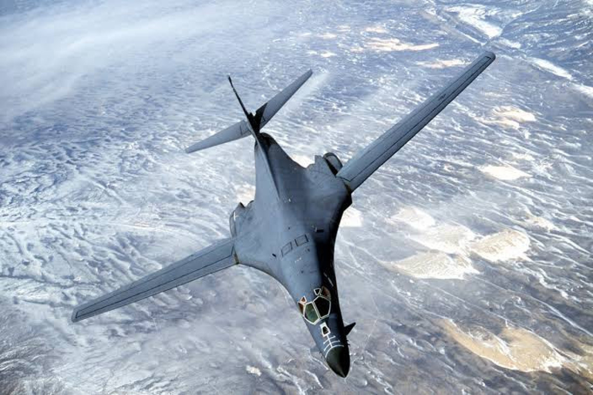 США отправили стратегические бомбардировщики B-1 к Венесуэле