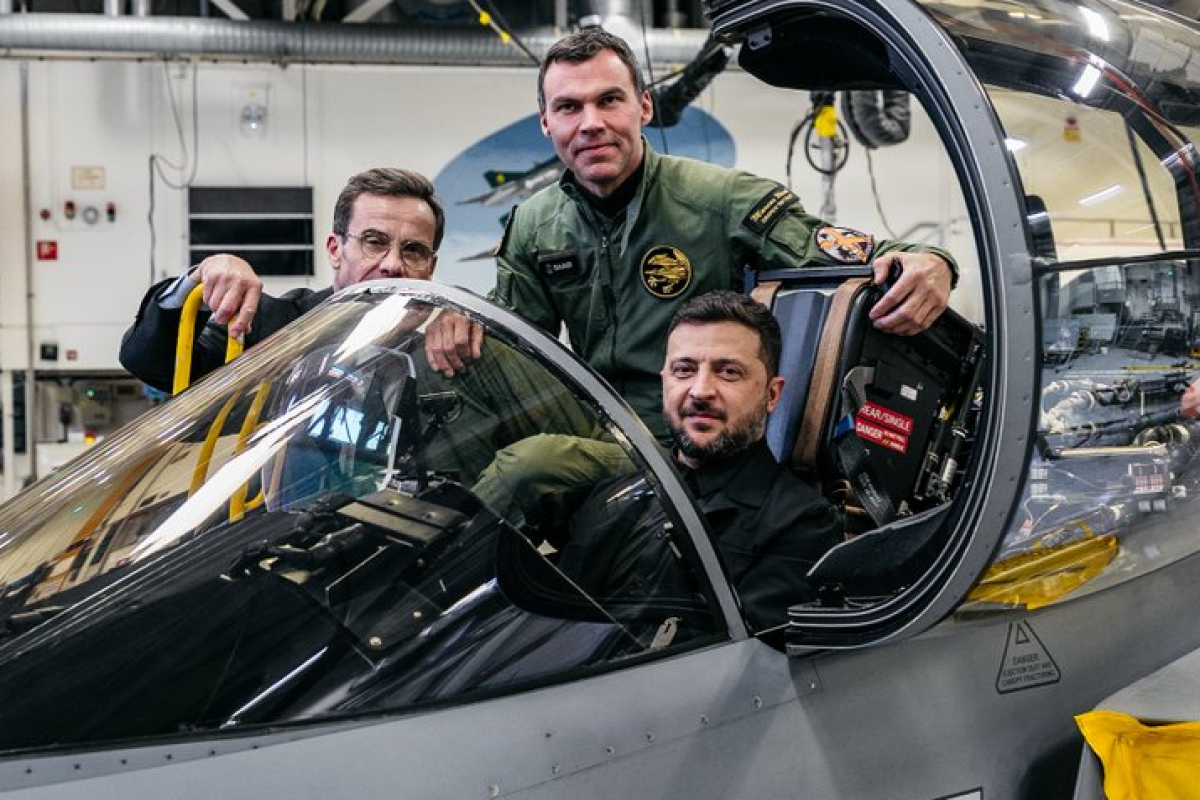 Зеленский: Украина получит первые Gripen уже в 2026 году