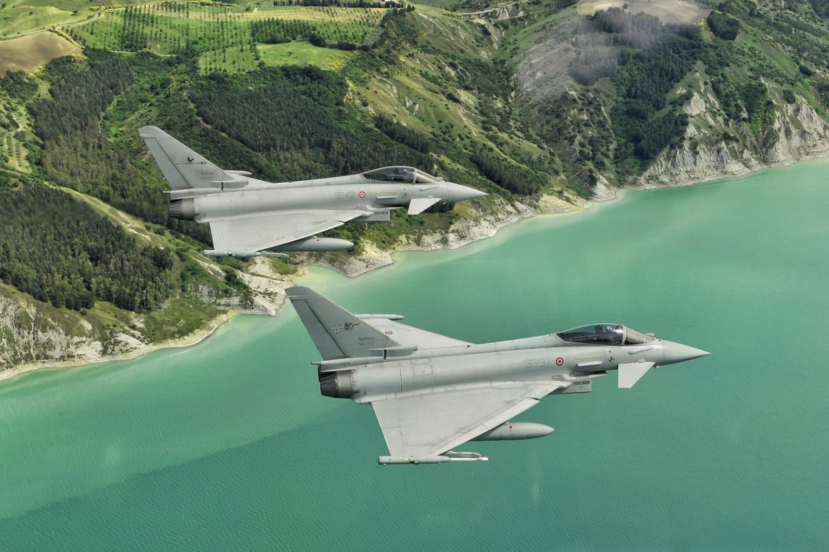 Великобритания поставит Турции 20 истребителей "Eurofighter"