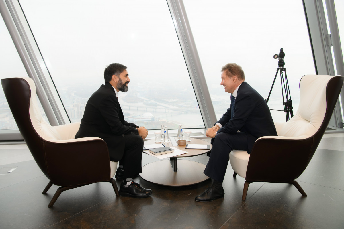 Глава SOCAR провел встречу с председателем «Газпрома»