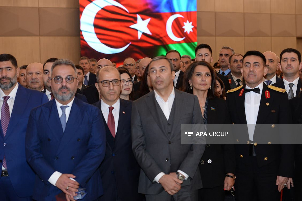 В Баку проходит торжество в честь 102-й годовщины основания Турецкой Республики-ФОТО