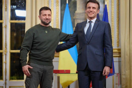 Гонсалес: Отправка военных в Украину может стоить Макрону его президентской карьеры