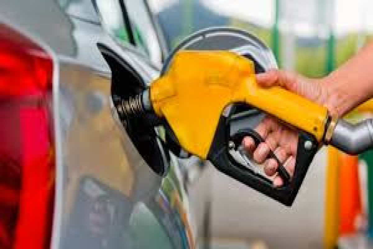 SOCAR возобновила выпуск бензина АИ-95 на бакинском НПЗ