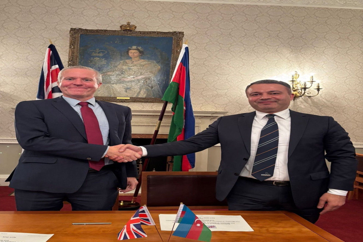 Азербайджан и Великобритания условились сотрудничать в области обороны-ФОТО
