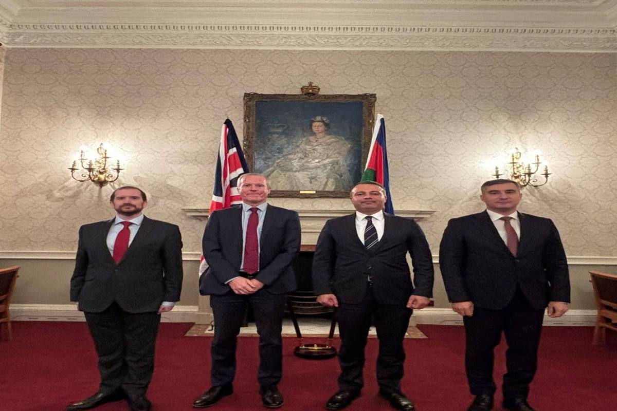 Азербайджан и Великобритания условились сотрудничать в области обороны-ФОТО