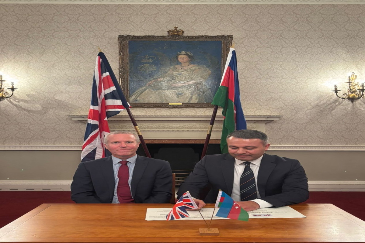 Азербайджан и Великобритания условились сотрудничать в области обороны-ФОТО