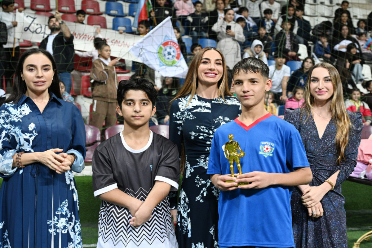 По инициативе Лейлы Алиевой организован очередной турнир по мини-футболу среди команд детских домов