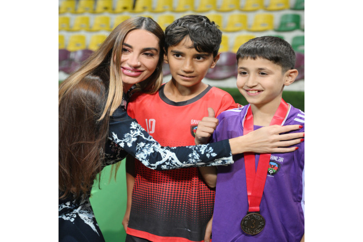 По инициативе Лейлы Алиевой организован очередной турнир по мини-футболу среди команд детских домов