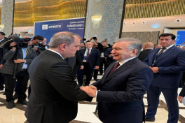 Джейхун Байрамов встретился в Самарканде с президентом Узбекистана 