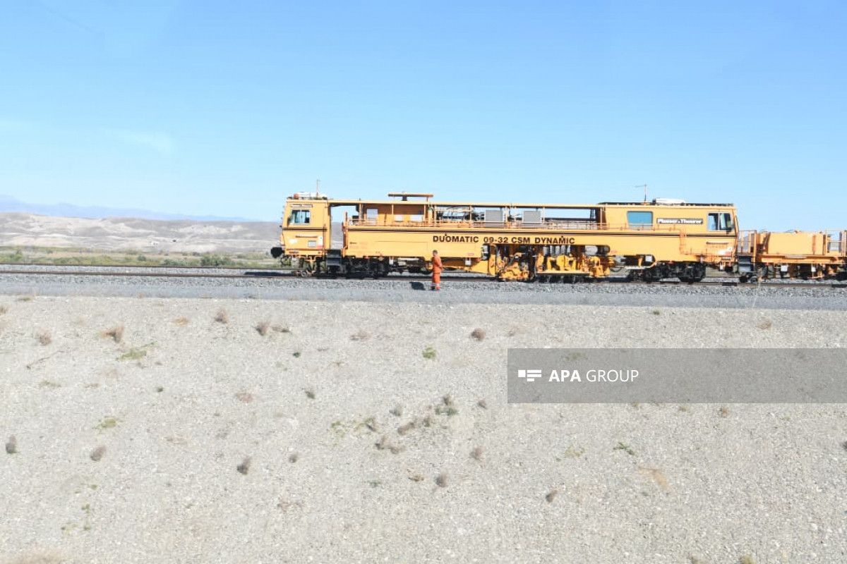 Представители дипкорпуса на железнодорожной станции Хакари-ФОТО -ВИДЕО