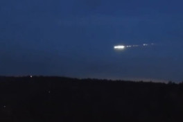 В небе над Москвой произошёл взрыв метеорита-ВИДЕО