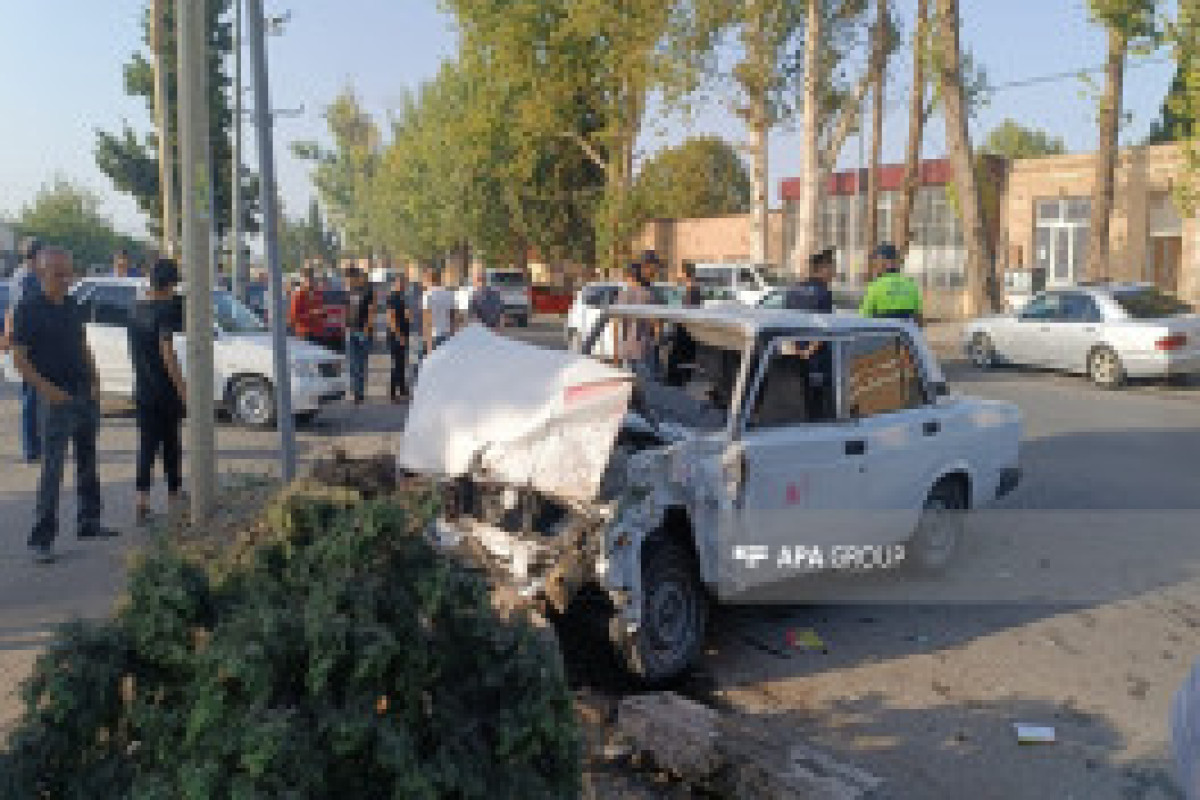 В Товузе столкнулись два автомобиля, есть пострадавшие-ФОТО 