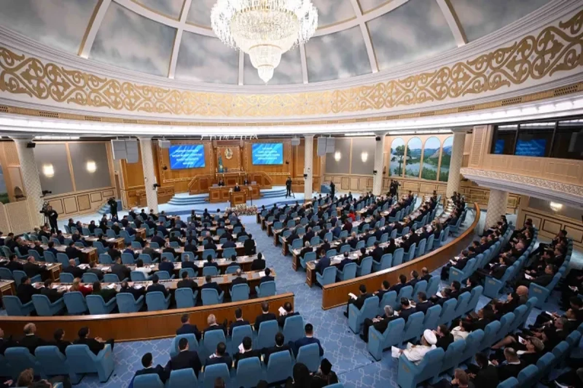 Токаев предложил парламенту перейти к однопалатной системе