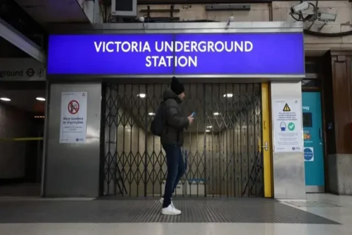 Забастовка парализовала метро в Лондоне: 9 из 11 линий закрыты