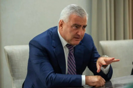 Суд в Армении заключил под стражу бизнесмена Самвела Карапетяна