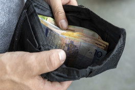 МВД: задержаны подозреваемые в кражах в Абшеронском и Сабунчинском районах