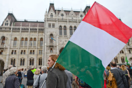 В Венгрии прошел митинг против коррупции и правительства