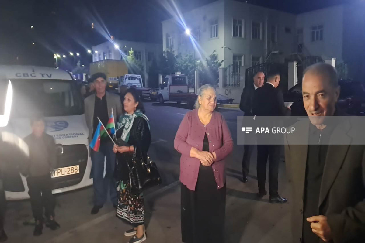 Очередная группа переселенцев отправилась в город Кяльбаджар-ФОТО 