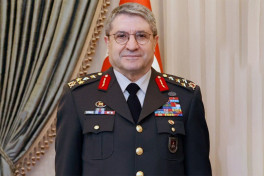 Начальник Генштаба Турции прибыл в Азербайджан