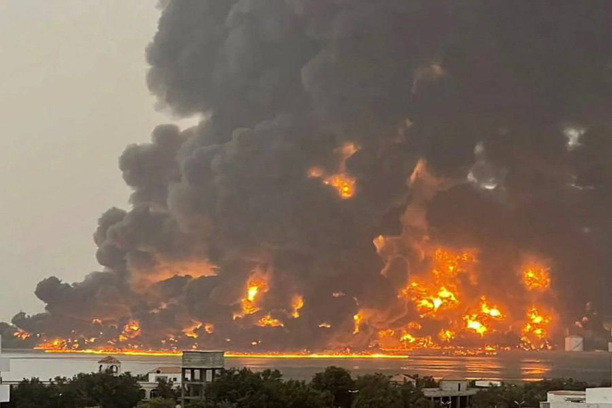 Al Masirah: Израиль атаковал йеменский порт Ходейда