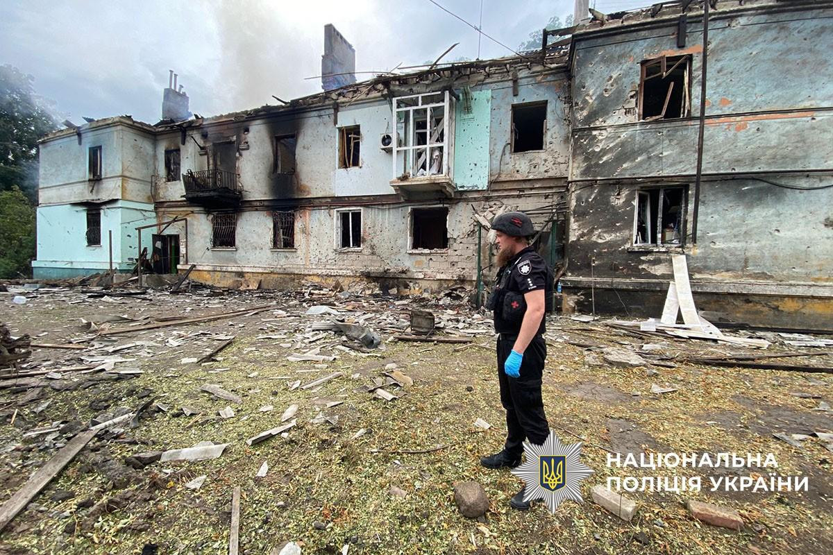 Россия нанесла авиаудар по жилому сектору Краматорска: пять погибших