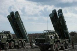 Турция опровергла слухи о возврате С-400 России  