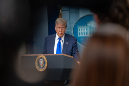 Трамп: Еще не время просить Путина о прекращении огня в Украине