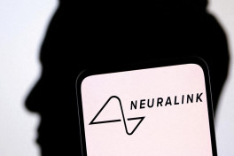 Neuralink запускает испытания устройства для перевода мыслей в текст