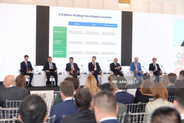 На инвестфоруме в Азербайджане подписаны проекты на $5,5 млрд 