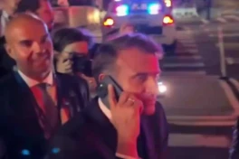 В Нью-Йорке перепутали кортежи Трампа и Макрона-ВИДЕО 