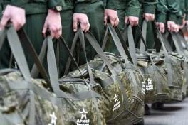 Депутат Госдумы предложил ввести круглогодичный призыв в армию