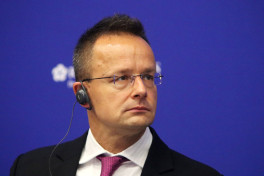Сийярто анонсировал заседание комиссии Венгрии и России в ноябре