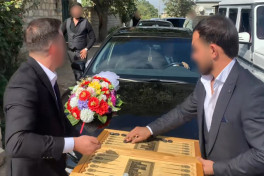В Астаре друзья жениха перекрыли магистраль и отправились под арест