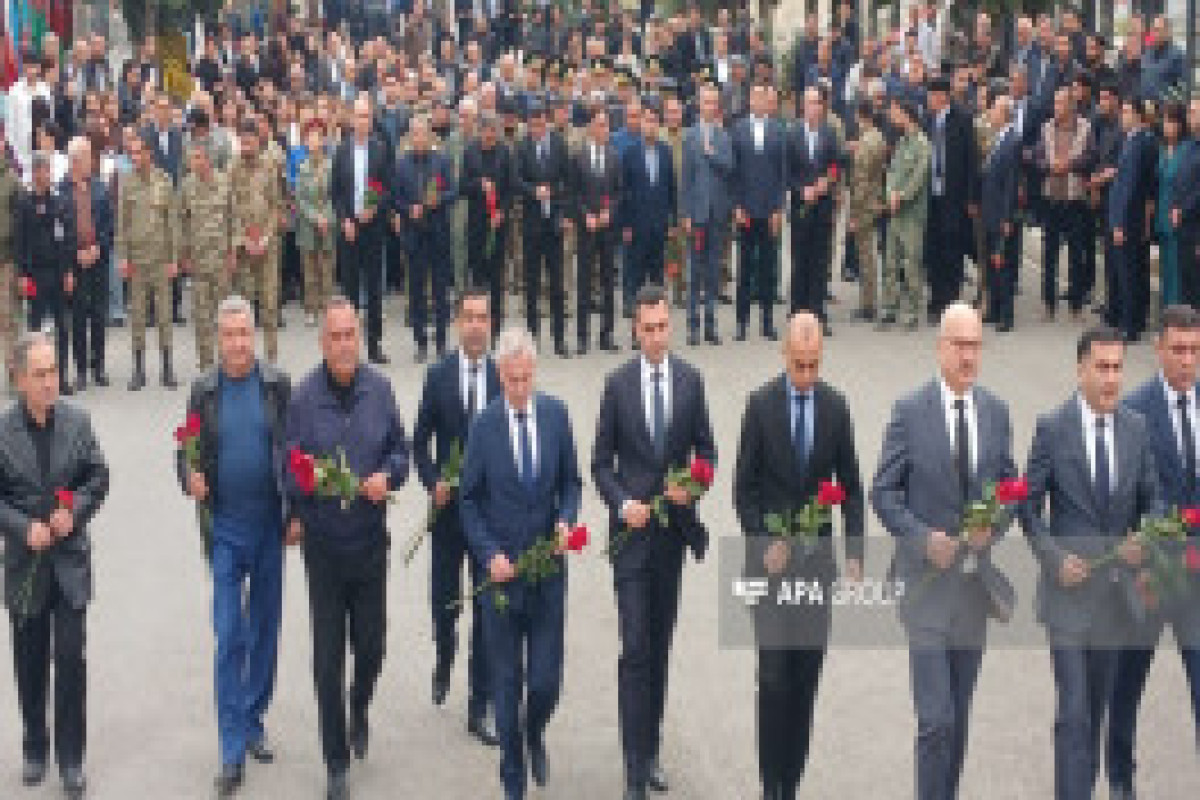 В Гяндже почтили память павших героев Отечественной войны -ФОТО 