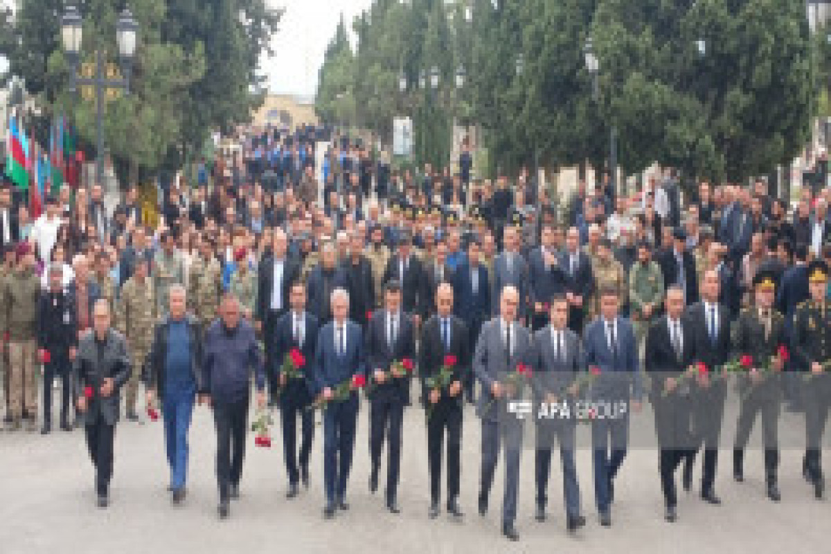 В Гяндже почтили память павших героев Отечественной войны -ФОТО 