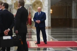 Лукашенко призвал Трампа не строить планы продажи ЕС оружия для поставок Украине