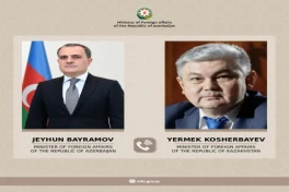 Джейхун Байрамов провел телефонный разговор с новым главой МИД Казахстана