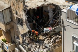 Иран вновь обстрелял центральный Израиль