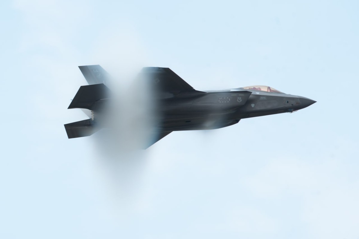 КСИР заявил о задержании пилота сбитого F-35