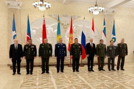 Закир Гасанов принял участие в очередном заседании Совета министров обороны СНГ-ФОТО 