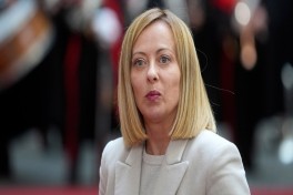 Премьер Италии срочно отправилась в страны Персидского залива