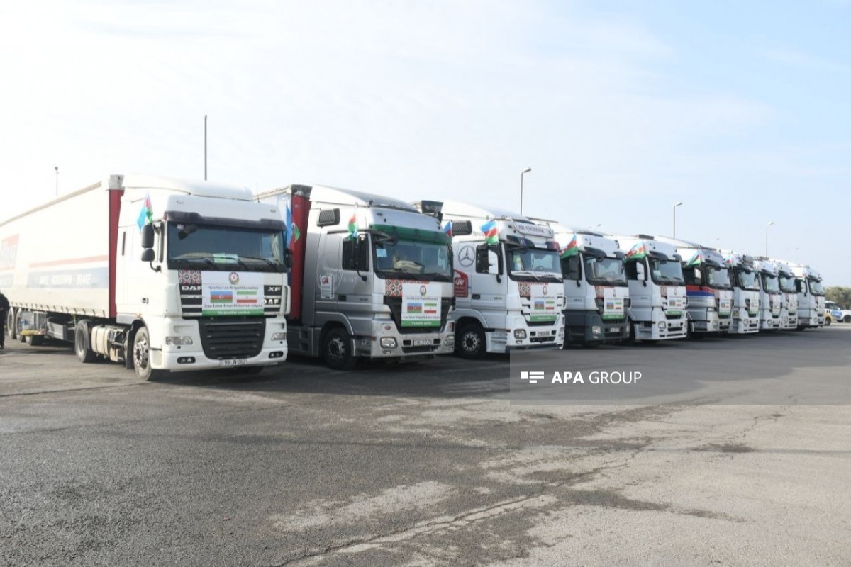 Азербайджан направил в Иран 200 тонн гуманитарной помощи-ФОТО 